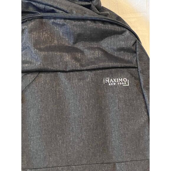 Maximo New York Padded Backpack - Picture 2 of 5